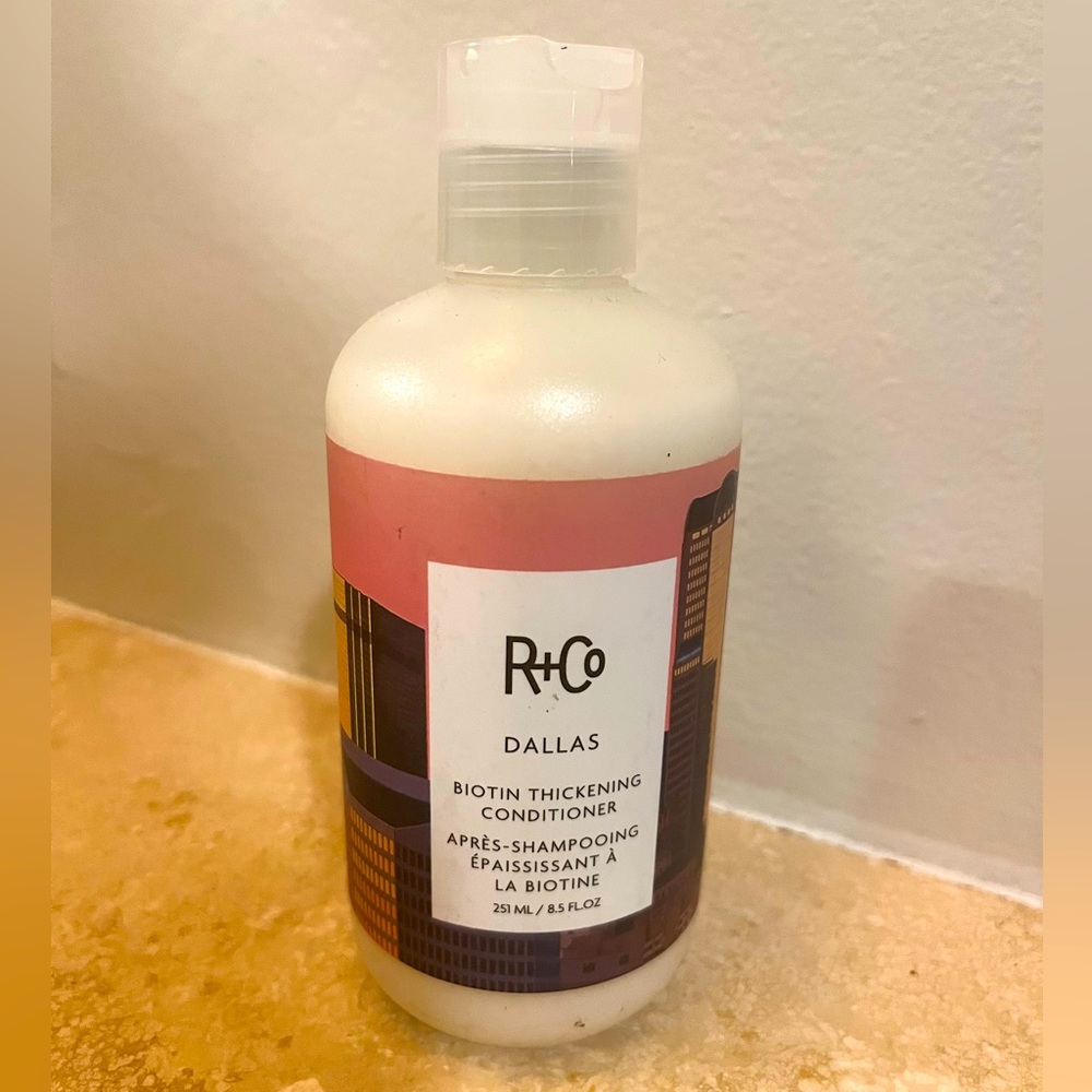 R&CO DALLAS BIOTIN THICKENING CONDITIONER